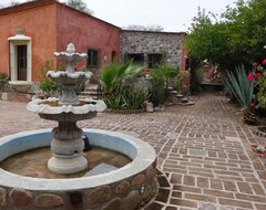 Toàn bộ căn nhà/căn hộ Casa Paraiso, Colonial Charm With Stunning Views! (Álamos, Mexico)