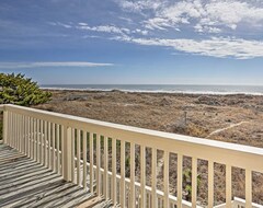 Casa/apartamento entero Family-Friendly Vacation Home Steps To Beach! (Sunset Beach, EE. UU.)