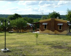 Hotel Complejo de Cabanas Tierra Nuestra (Mina Clavero, Argentina)