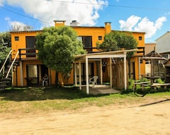 Apart Otel La Casa Del Caminante (Aguas Dulces, Uruguay)