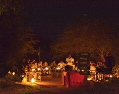 Khách sạn Tsavo Mashariki Camp (Voi, Kenya)