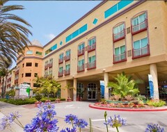 Desert Palms Hotel & Suites (Anaheim, ABD)