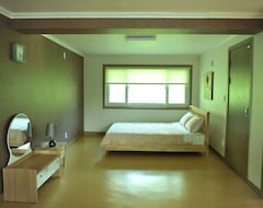 Hotel Nine Valley Forest (Boeun, South Korea)