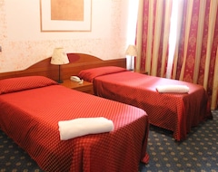 Hotelli Cavour Resort (Moncalieri, Italia)