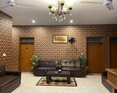 Khách sạn Hotel Executive Lodge (Karachi, Pakistan)