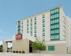 Otel Clarion Suites at Alliant Energy Center (Madison, ABD)