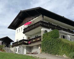 Khách sạn Haus Haslauer (Strobl, Áo)