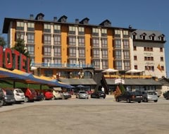 Hotel J-Enrimary (Puebla de Sanabria, Spain)