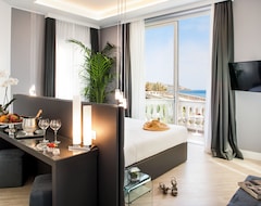 Hotel Sanremo Luxury Suites (Sanremo, Italy)