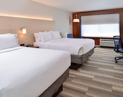 Khách sạn Holiday Inn Express & Suites - Brighton South - US 23, an IHG Hotel (East Detroit, Hoa Kỳ)