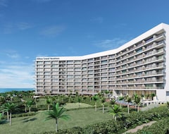 Hotel The Beach Resort Sesoko By Hilton Club (Okinawa, Japón)