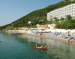 Hotel Louis Ionian Sun (Agios Ioannis Peristeron, Greece)