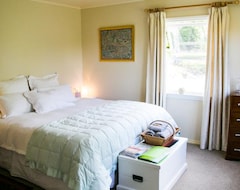 Otel Plum Tree House (Mapua, Yeni Zelanda)