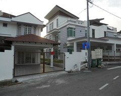Khách sạn Kompovilla (Kuantan, Malaysia)