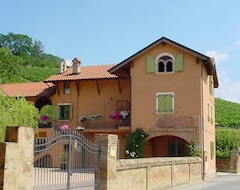 Pensión Guest House I Vicini di Cesare (Castelnuovo Calcea, Italia)