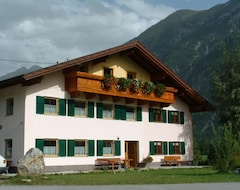 Otel Haus Dietmar (Bach-Stockach im Lechtal, Avusturya)