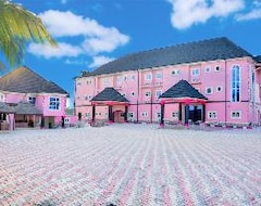 Entire House / Apartment Dallas Grand Beach Hotel & Resort (Sapele, Nigeria)