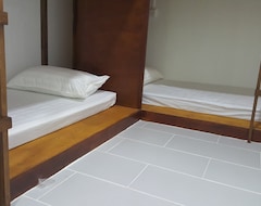 Bed & Breakfast Dream Home (Semporna, Malezija)