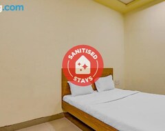 Khách sạn Spot On 82058 Hotel A Square (Amravati, Ấn Độ)