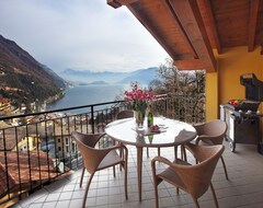 Khách sạn Un Tuffo Nel Relax (Argegno, Ý)