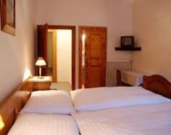 Hotelli Double Room With Shower, Wc De Luxe - Hotel Post Mauterndorf Og (Mauterndorf, Itävalta)