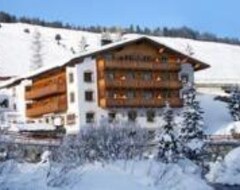 Hotel Appartements Spullersee (Lech am Arlberg, Austria)