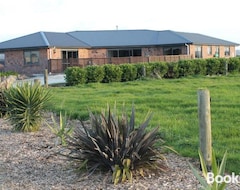 Toàn bộ căn nhà/căn hộ Tokatoka Views Farmstay (Te Kopuru, New Zealand)