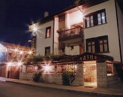 Khách sạn Oazis (Lovech, Bun-ga-ri)