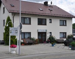 Otel Pension Dabrunz (Heimbach, Almanya)