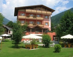 Khách sạn Miramonti (Giustino, Ý)