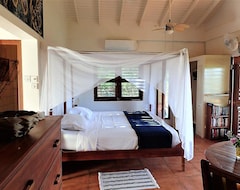 Hotelli Two Bays Beach Villa, Apartment, and Studios (St Andrews, Grenada)