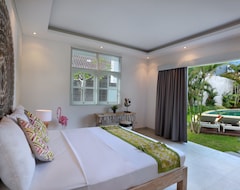 Hotel White Villa (Legian, Indonesien)