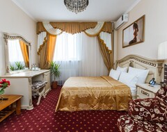 Hotelli Grand Hotel Uyut (Krasnodar, Venäjä)