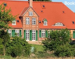 Koko talo/asunto Gutshaus Redentin (Rerik, Saksa)