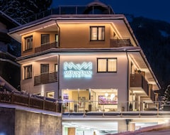 Khách sạn Mountain Resort M&M (Finkenberg, Áo)
