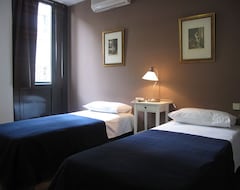 Hotel LK Hostel Barcelona (Barcelona, Spain)