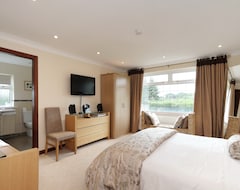 Hotelli Pinetrees Bed & Breakfast (Ballymoney, Iso-Britannia)