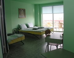 Khách sạn Hotel Sharenata kashta (Ahtopol, Bun-ga-ri)