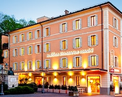 Otel Albergo Ristorante Corsini (Pavullo nel Frignano, İtalya)