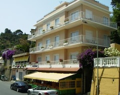 Khách sạn Hotel Nettuno (Diano Marina, Ý)