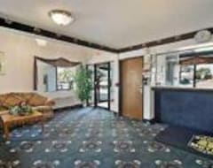Hotel Becker inn & Suites (Becker, USA)