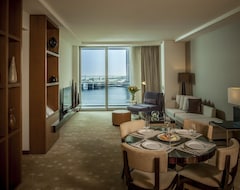 Hotel InterContinental Residence Suites Dubai F.C (Dubaj, Spojené arabské emiráty)