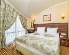 Hotel Alean Family Resort & SPA Doville 5* Ultra All Inclusive (Anapa, Russia)