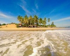 Upali Beach Surf Resort (Pottuvil, Sri Lanka)