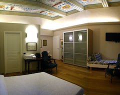 Hotel A Casa Di Paola Suite (Ravenna, Italy)