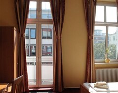Khách sạn Hotel-Pension Fischer (Berlin, Đức)
