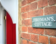 Otel Firemans Cottage At The Old Fire Station (Canterbury, Birleşik Krallık)