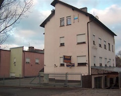 Otel Senator (Zielona Gora, Polonya)