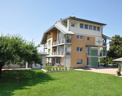 Khách sạn Karglhof Stammhaus (Faak am See, Áo)