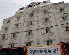 Khách sạn Versace Hotel (Asan, Hàn Quốc)
